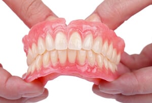 Что такое зубной протез?