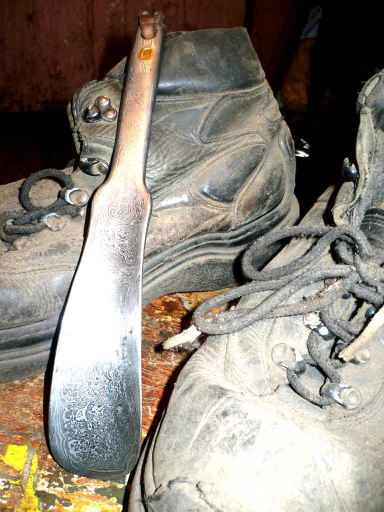 Преимущества использования деревянной обувной ложки для массажа